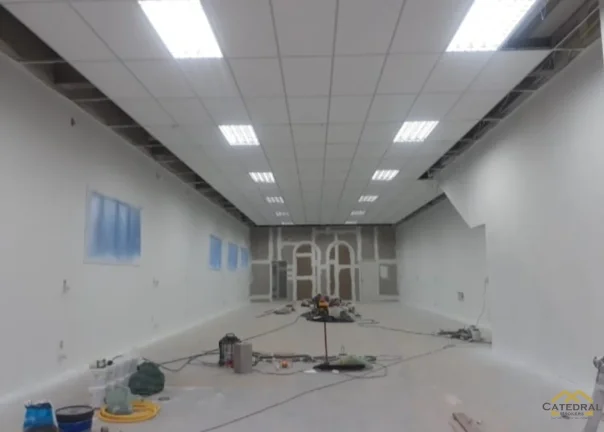 Imagem Salão Comercial na Av São Paulo com 300m² e estacionamento - Vila Progresso