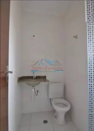 Imagem Sobrado com 3 dorm. (3 suítes) + 2 vagas - Jd. Monte Kemel