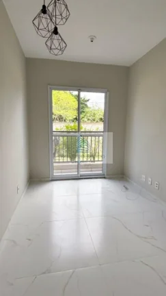 Imagem Apartamento à venda no Anil, Rio de Janeiro-RJ: 2 quartos, 1 sala, 1 banheiro, 1 vaga de garagem - 45m² de área.
