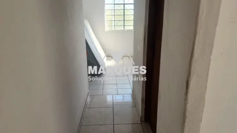 Imagem Imovel a venda de 3 dorms, c/ 1 edicula nos fundos