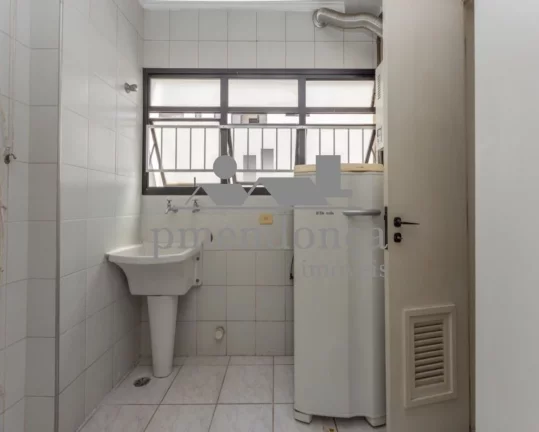 Imagem Apartamento à venda em Perdizes com 3 quartos ( 1 suíte ) e 2 vagas, 92m2.