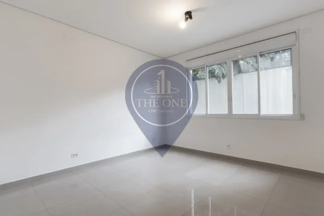 Imagem Apartamento à venda em Pinheiros, São Paulo-SP: 2 quartos, 2 salas, 1 banheiro, 1 vaga de garagem, 130m² de área. Venha conferir!