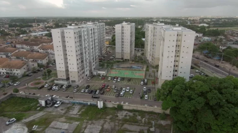 Imagem APARTAMENTO DE 3/4 SENDO 1 SUITE E VARANDA 2 VG VERANO RESIDENCIAL CLUBE - AUGUSTO MONTENEGRO ANDAR ALTO 2 VAGAS perto de colégios e farmácias shopp