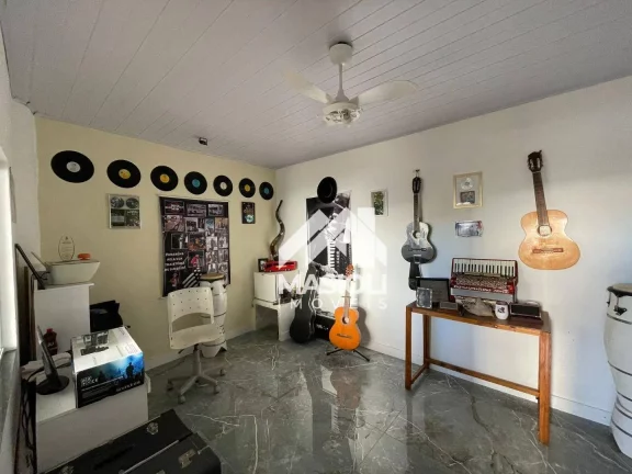 Imagem Casa com 3 dormitórios à venda, 300 m² por R$ 1.180.000,00 - Ponta da Fruta - Vila Velha/ES