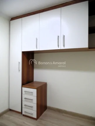Imagem Excelente apartamento, reformado, rico em armários planejados, ótima localização!
Térreo, 3 qua...