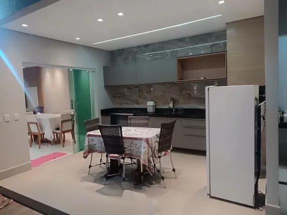 Imagem Casa em Condomínio para Venda em Cuiabá / MT no bairro Jardim Imperial