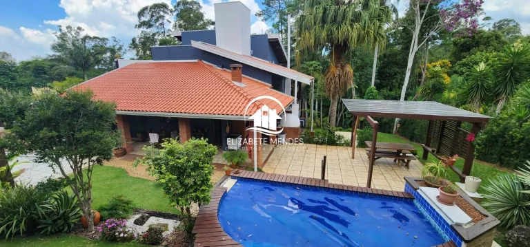 Imagem Sobrado à venda, IPELANDIA, SUZANO - SP Condomínio fechado casa de alto padrão com 2 suítes à venda