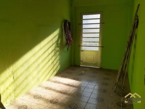 Imagem CASA COM SALÃO COMERCIAL NA VILA ARENS