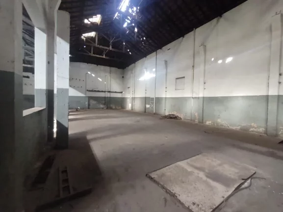 Imagem Barracão comercial com 1489m² com localização em umas das principais avenidas com proximidades a...