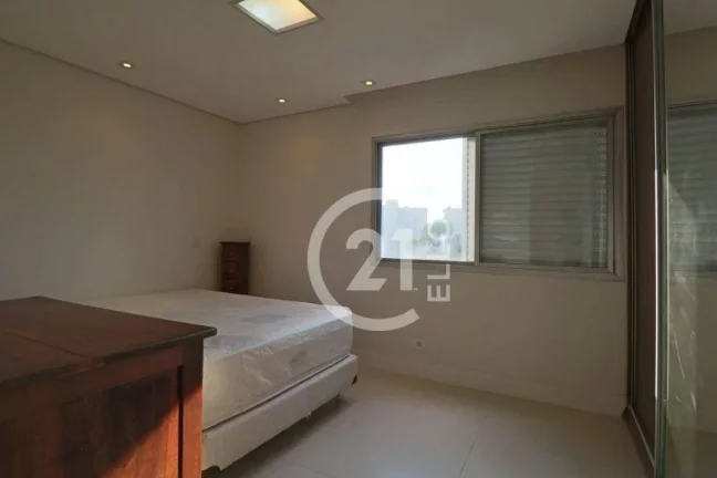 Imagem Itaim, mobiliado, andar alto, 3 quartos