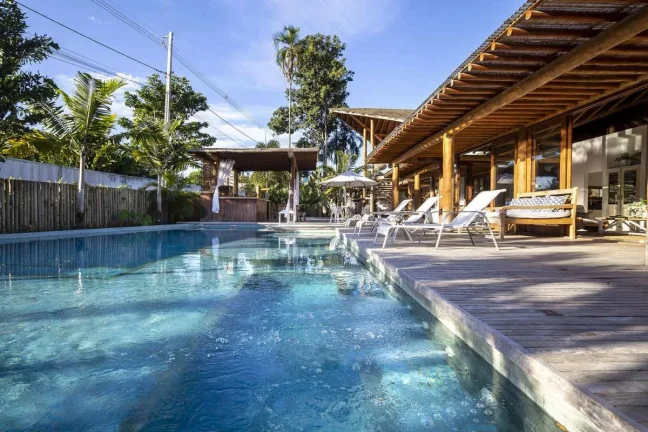 Imagem Casa de luxo à venda em Trancoso/BA com alta rentabilidade na locação — oportunidade exclusiva para investidores.