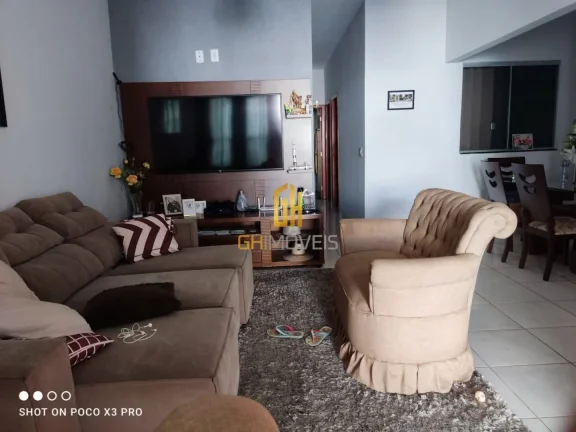 Imagem CA1586

Casa com 3 quartos no Moinho dos Ventos, com 120m² de área construída 

A casa possui:

-...