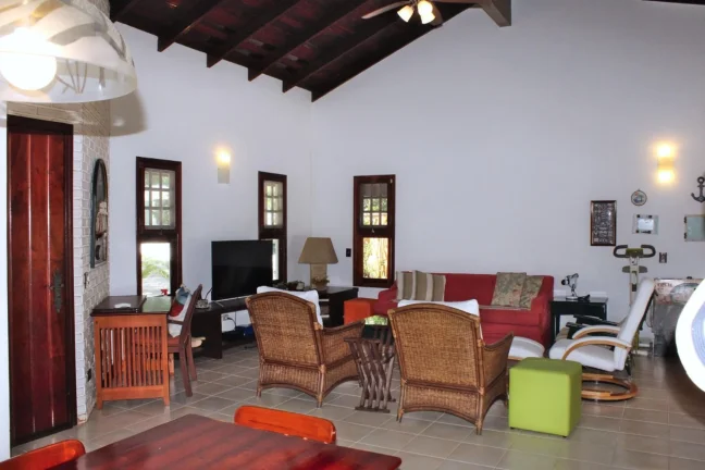 Imagem Imperdível: Casa à venda em Riviera de São Lourenço Módulo 21 - 3 quartos, 1 suíte, 2 salas, 4 vagas, 216,52m²!