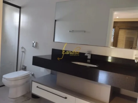 Imagem Belíssima Sobrado no Condomínio Enseada!Cmposto por 05 suítes piscina