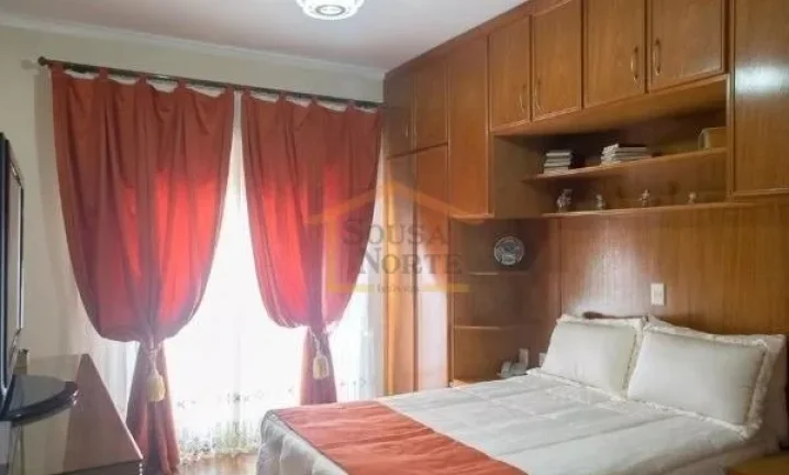Imagem Apartamento à venda, 220 m², dispõe de 4 dormitórios, sendo com 4 suítes, 5 banheiros. Conta co...