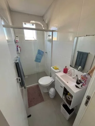 Imagem Apartamento de 2 dormitórios e 1 vaga de garagem no bairro Tabuleiro em Camboriú/SC