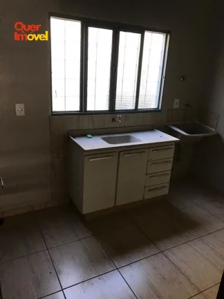 Imagem Oportunidade única: Casa à venda em Ribeirão Preto-SP, Centro, 2 quartos, 1 sala, 2 banheiros, 177m² de área
