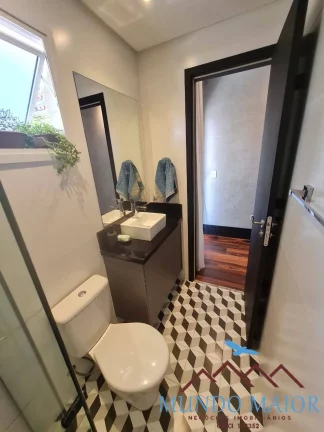 Apartamento com vista exclusiva e privilegiada em pr?(C)dio com tranquilidade