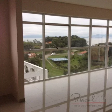 Imagem Belíssimo apartamento, próximo a beira mar, ao lado da casa do governador em prédio com alto padr...