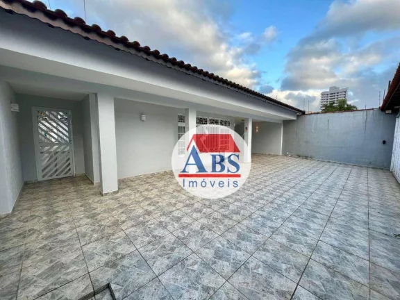 Imagem Casa Isolada com 3 Dormitórios à 200m da Praia, 188 m² por R$ 850.000 - Balneário Flórida - Praia Grande/SP
