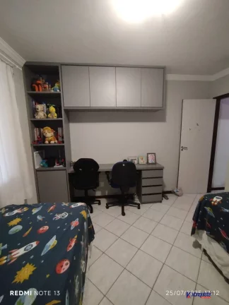 Imagem VENDO CASA REFORMADA NO CONDOMÍNIO ROSE MARY CARVALHO