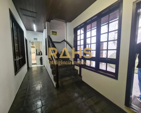 Imagem Para quem está pensando em investir no centro da cidade de Joinville, nós temos essa ótima oportu...