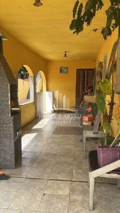 Imagem Casa para locar com 3 dorm 2 vagas de garagem e quintal amplo