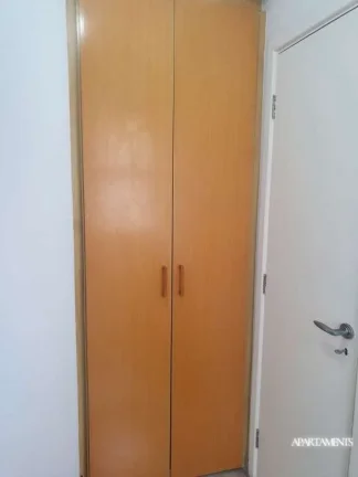 Imagem 225m2, com 4 suites, 4 vagas de garagem , quadra de tênis, quadra de squash