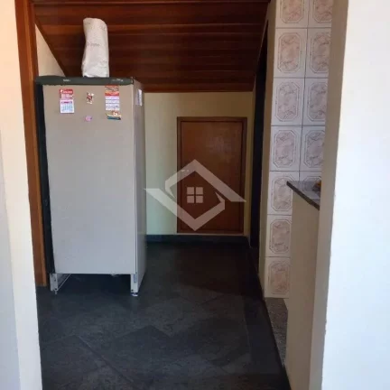 Imagem Oportunidade para Investidores: 3 Casas no Mesmo Terreno em Campo Grande