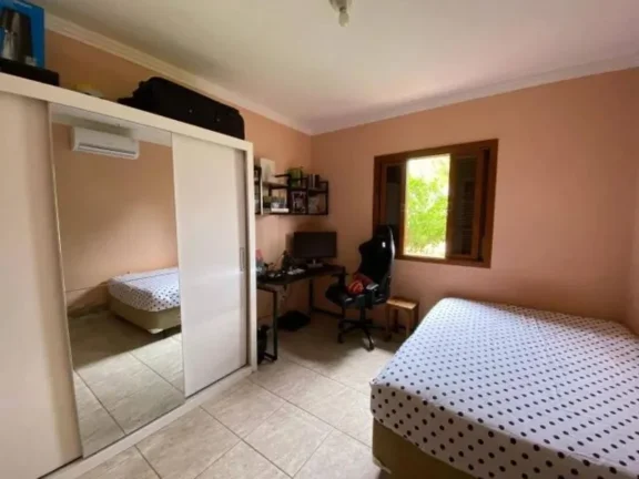 Imagem Chácara em Condomínio de Luxo em Boituva-SP, Bairro Nova Rheata: 3 Quartos, 1 Suíte, 2 Salas, 3 Banheiros, 5 Vagas, 250m²!