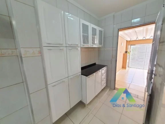 Imagem RUDGE RAMOS Excelente casa térrea , 141 metros 3 dormitórios, espaço gourmet, 3 vagas com ótima localização e valor !!