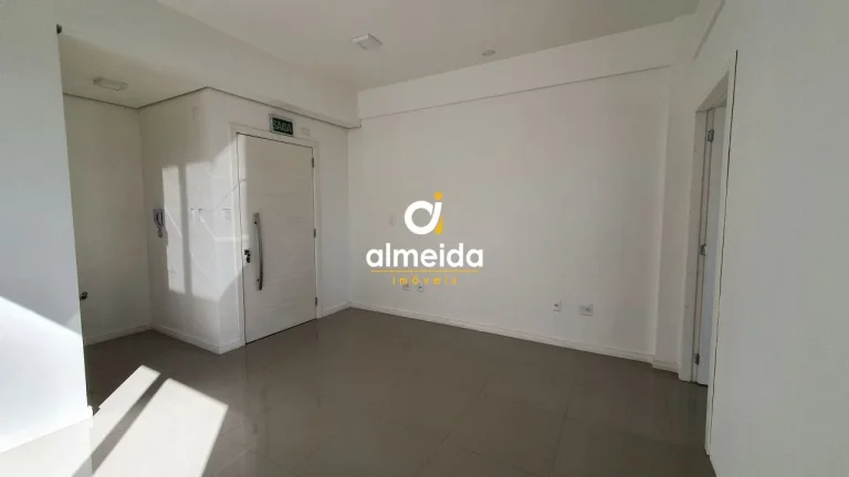 Imagem Sala Comercial 1 dormitórios à venda Nossa Senhora das Dores Santa Maria/RS