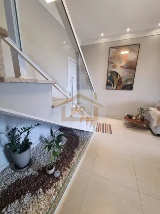 Imagem Charmosa! 3 quartos, sendo um suíte, varanda 2 vagas