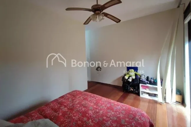 Imagem Amplo Imóvel à Venda com 3 Quartos em Campinas

Estamos oferecendo um espaçoso imóvel localizado...