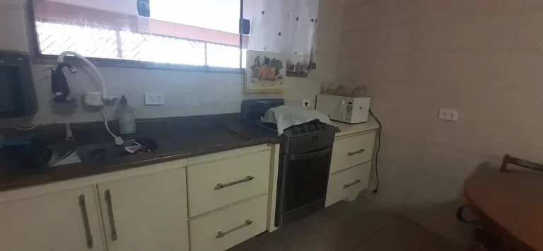 Imagem Sobrado Maravilhoso 4 Dormitorios sendo 1 Suite e 3 vagsa de Garagens