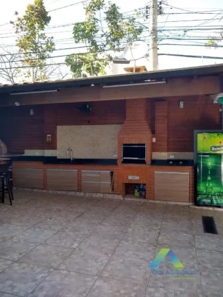 Imagem Casa linda, com móveis planejados em todos os ambientes e um excelente espaço Gourmet para pizza e churrasco, 10 minutos a pé do metrô Conceição.