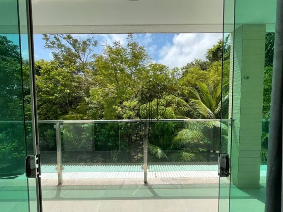 Imagem Casa Triplex em condomínio fechado no Portal do Sol - CA0058