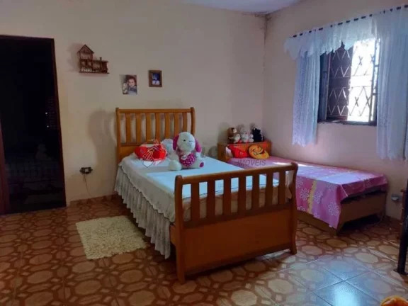 Imagem Casa com Edícula à Venda no bairro Olímpico em São Caetano