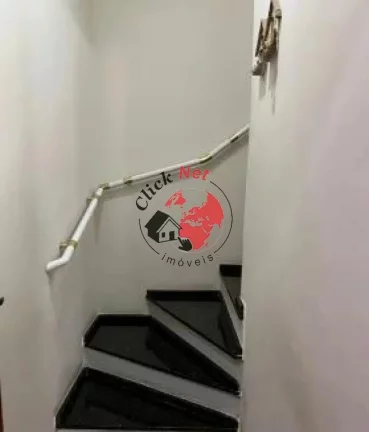 Imagem Sobrado espaçoso à venda em condomínio fechado localizado no bairro Vila Scarpelli em Santo André – Conforto, segurança e localização privilegiada!