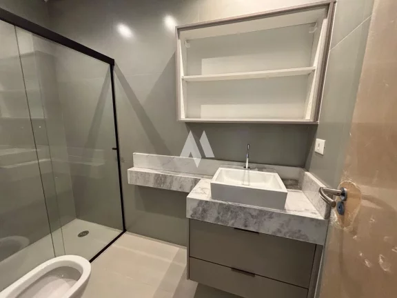 Imagem Apartamento à Venda com 2 dormitórios e vaga demarcada em José Menino, Santos/SP