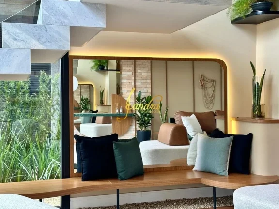 Imagem Casa condomínio nova com 04 suítes mobiliada e decorada