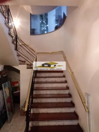 Imagem Sobrado triplex com 465m2 no Jd da Gloria