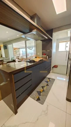 Imagem Apto 145m², 3 suítes, sala ampla, lavabo, sacada com churrasqueira, cozinha americana, área de se...