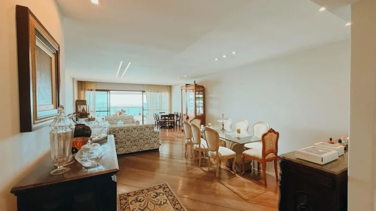 Imagem APARTAMENTO FRENTE MAR NA PRAIA DA COSTA 300m² 4 quartos 2 suítes 1 closet andar alto.