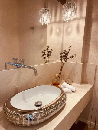 Imagem Apartamento com 3 dormitórios sendo 3 suítes e 1 vaga de garagem em Balneário Camboriú/SC