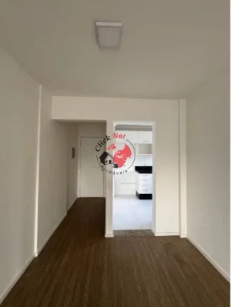 Imagem Apartamento com 2 dormitórios e 2 vagas para Venda ou Locação no bairro Vila Assunção em Santo André - Ótima Localização