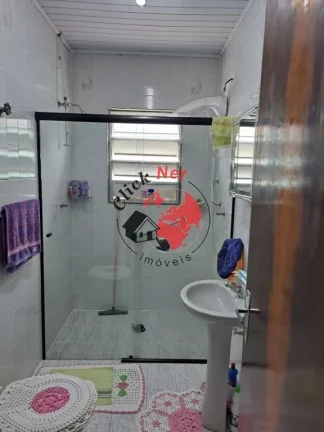 Imagem Casa térrea com edículas nos fundos à venda no Jardim Lavínia, São Bernardo do Campo com 5 dormitórios no total, 3 vagas, 296 m².