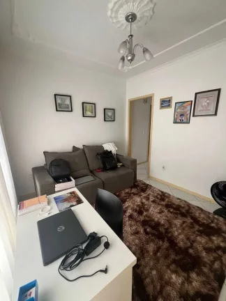 Imagem Casa com 3 dormitórios e 4 vagas sendo 2 cobertas - Floresta | Joinville/SC