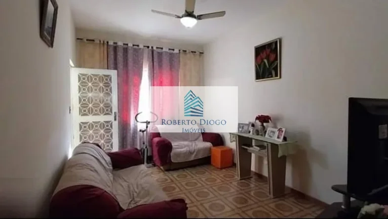 Imagem Oportunidade Imperdível: Casa à Venda em São João de Meriti-RJ, no Bairro Agostinho Porto - 3 quartos, 1 banheiro, 3 vagas, 92m².