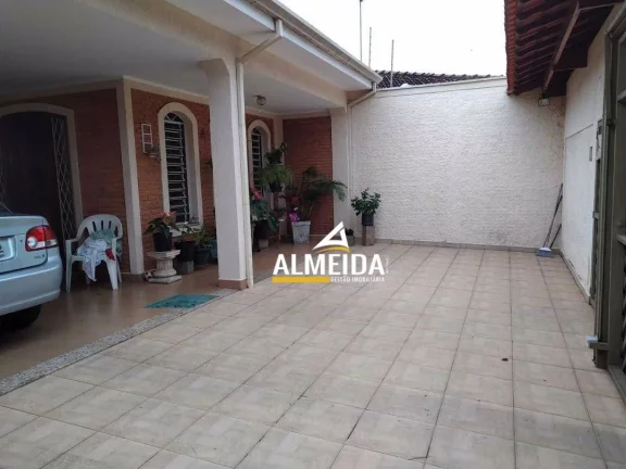 Imagem Casa com 3 dormitórios à venda, 198 m² por R$ 550.000,00 - Vila Aparecida - Rio Claro/SP